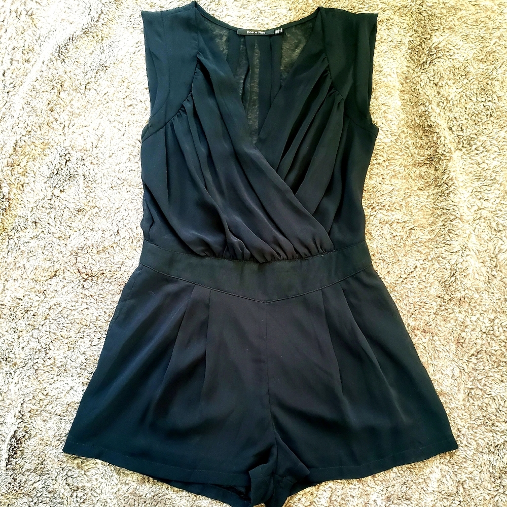 👯‍♀️Black Romper with Sheer Details 🎉